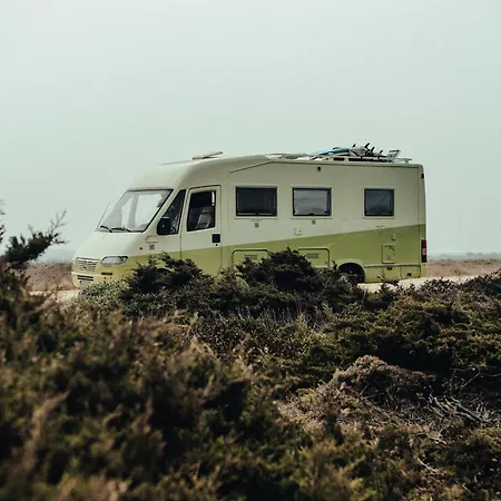 Οργανωμένο κάμπινγκ Rent A Blueclassics 's Campervan Autostar In Algarve Au Portugal *